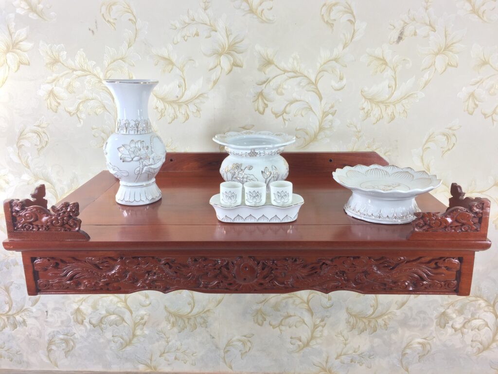 Bàn thờ phật dạng treo đơn giản, tinh tế