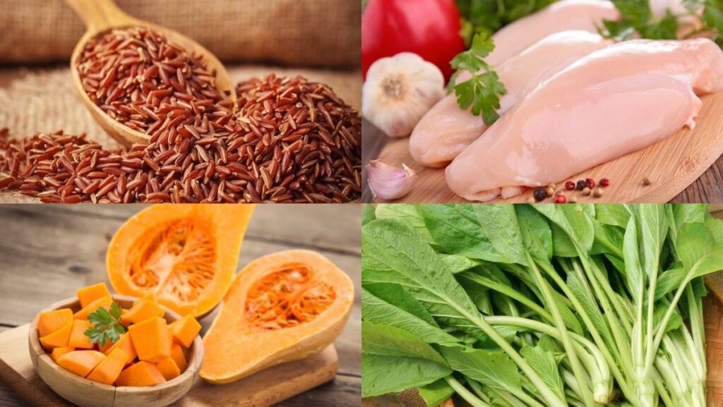 Cháo gạo lứt thịt gà với bí đỏ cho bé ăn dặm đơn giản