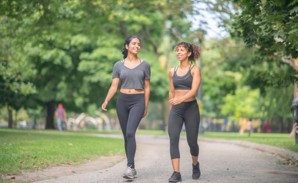 Lợi ích của việc đi bộ đối với giảm cân