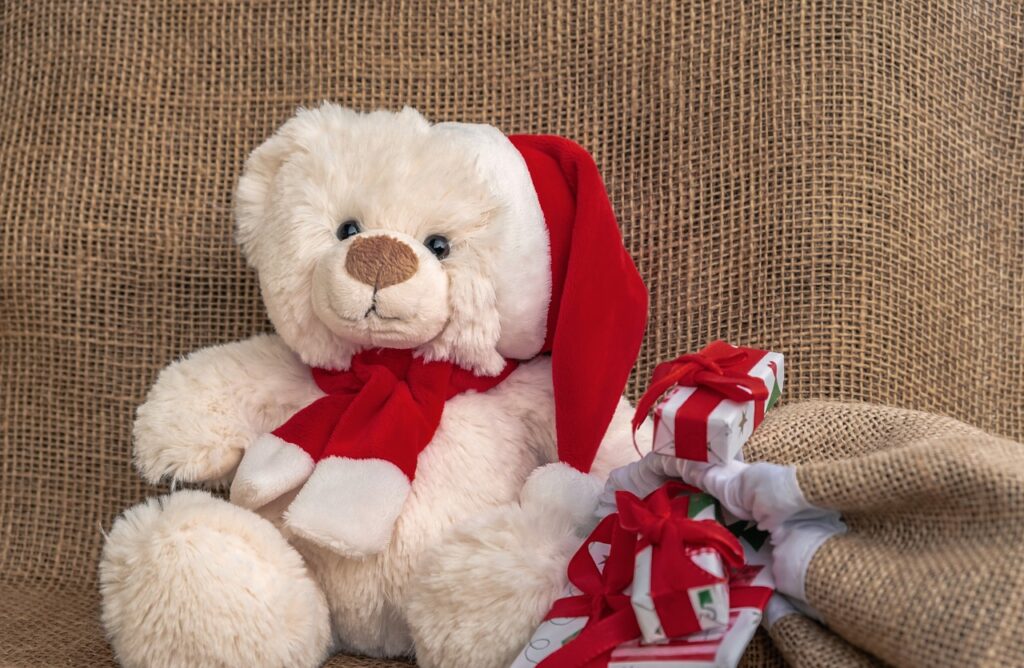Gấu bông là món quà Noel cho đồng nghiệp vô cùng ý nghĩa