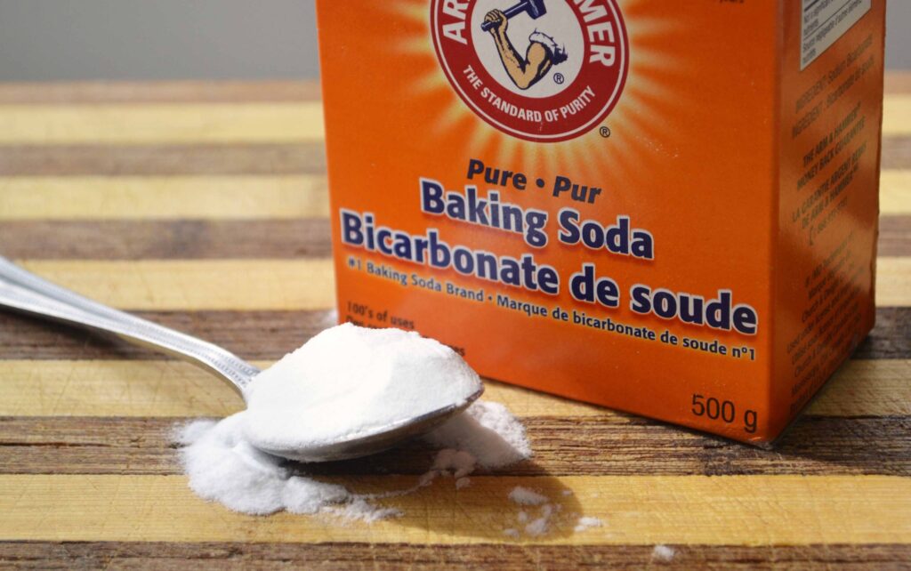 Làm nến bằng bột baking soda