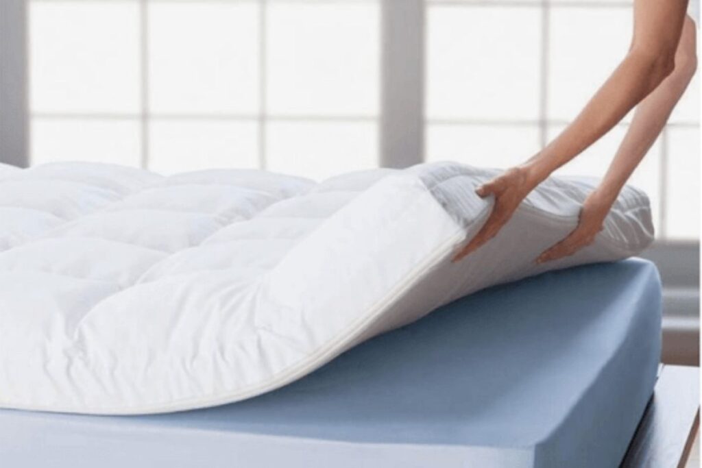 Lật nệm sau mỗi 3 - 6 tháng để lún đều 2 mặt