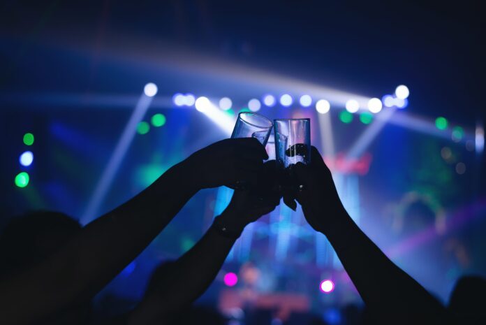 ý tưởng tổ chức tiệc tất niên