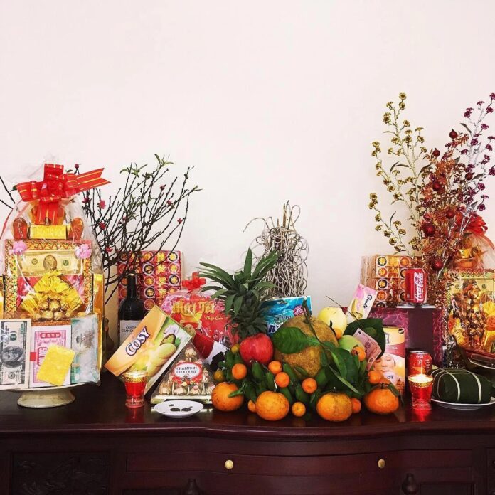 trang trí bàn thờ ngày Tết