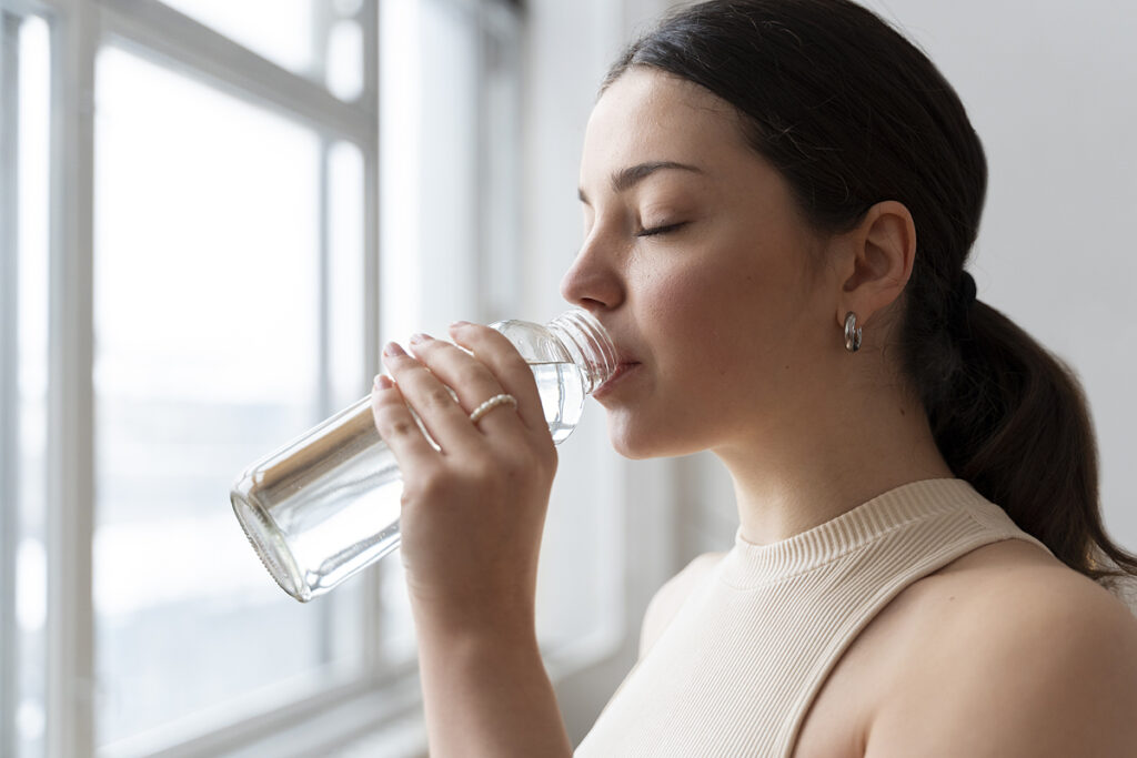 Uống nhiều nước lọc giúp giảm cân