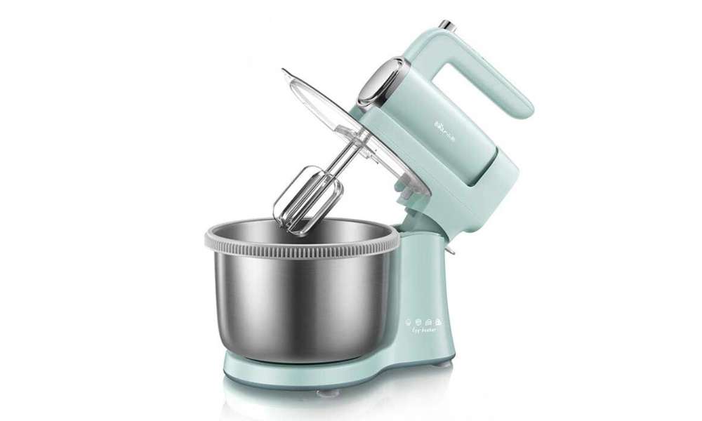 Máy sở hữu thiết kế 2 in 1 vừa để bàn vừa có thể cầm tay
