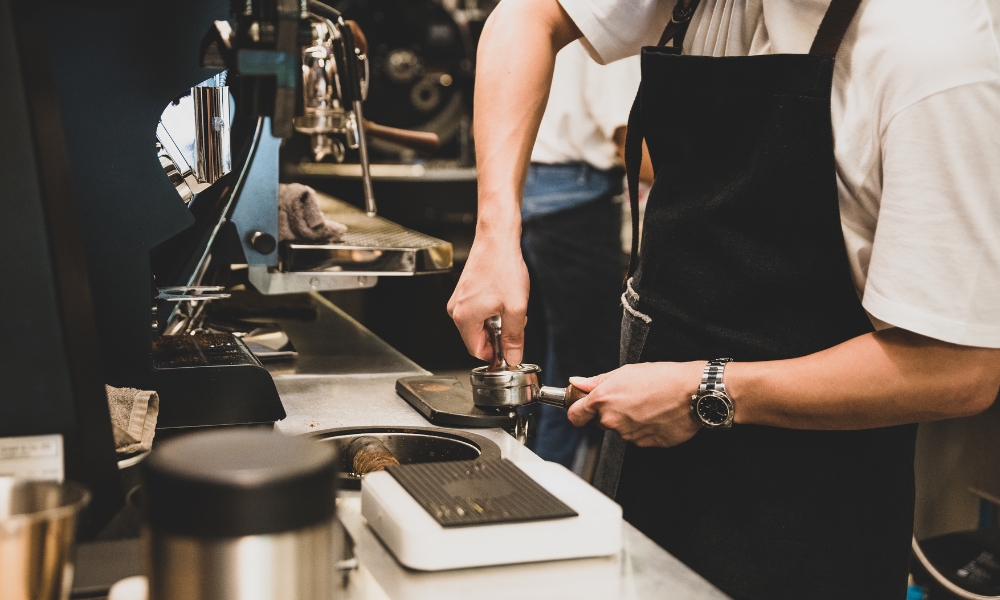 Có nhiều cách pha cà phê máy đúng chuẩn Có nhiều cách pha cà phê máy đúng chuẩn