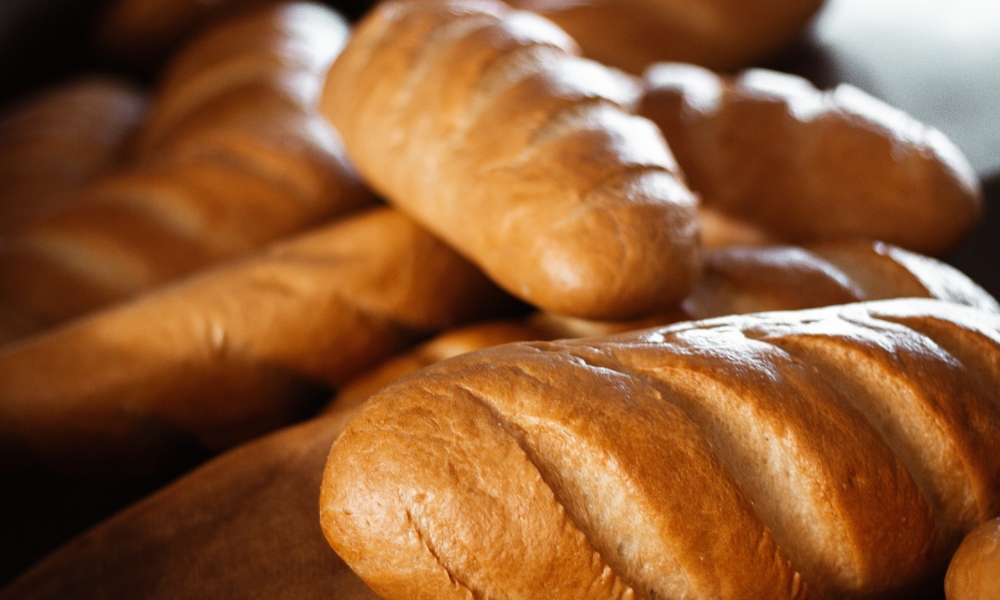Thực hiện công thức làm bánh mì bằng máy theo hướng dẫn hãng Thực hiện công thức làm bánh mì bằng máy theo hướng dẫn hãng