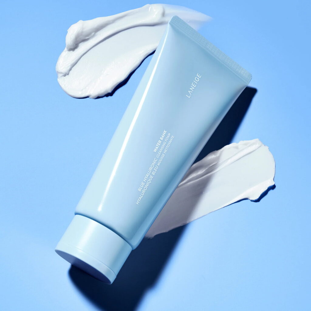 Sữa rửa mặt Laneige Water Bank Blue HA Cleansing Foam