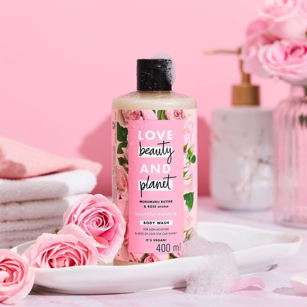 Sữa tắm Love Beauty & Planet Majestic Glow