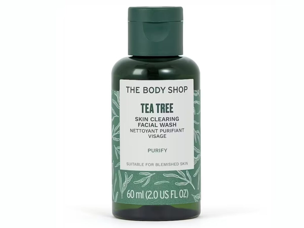 Sữa tắm The Body Shop Tea Tree Body Wash là sản phẩm trị mụn lưng nổi tiếng
