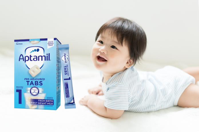 Hướng dẫn chi tiết cách pha sữa Aptamil dạng thanh số 1