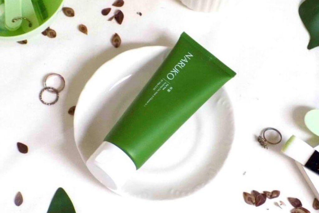 sữa rửa mặt cho da dầu Tea Tree