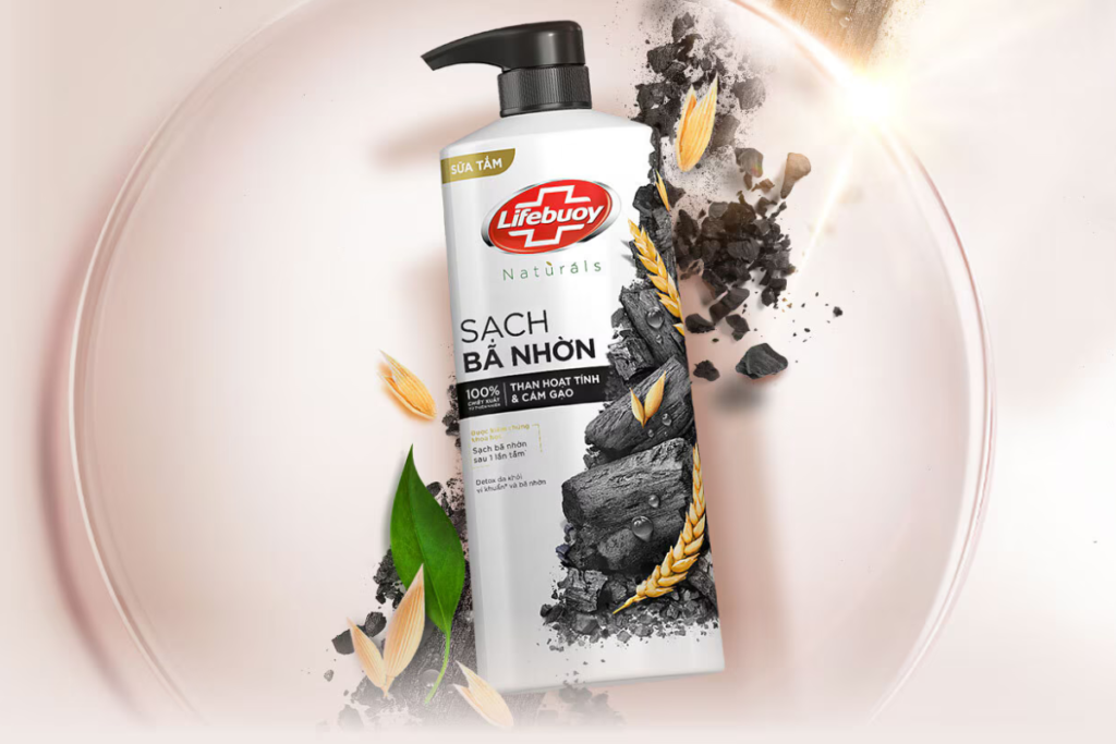 Sữa tắm Lifebuoy Than hoạt tính giúp loại bỏ bụi bẩn và bã nhờn