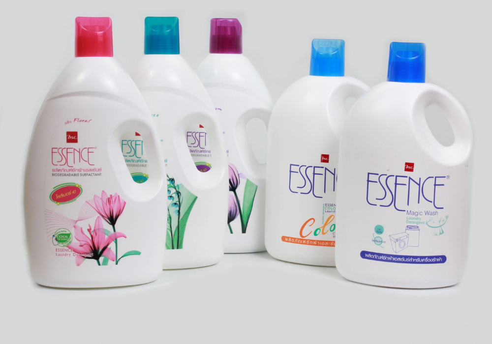 Nước giặt Thái Lan Essence thơm lâu và dịu nhẹ