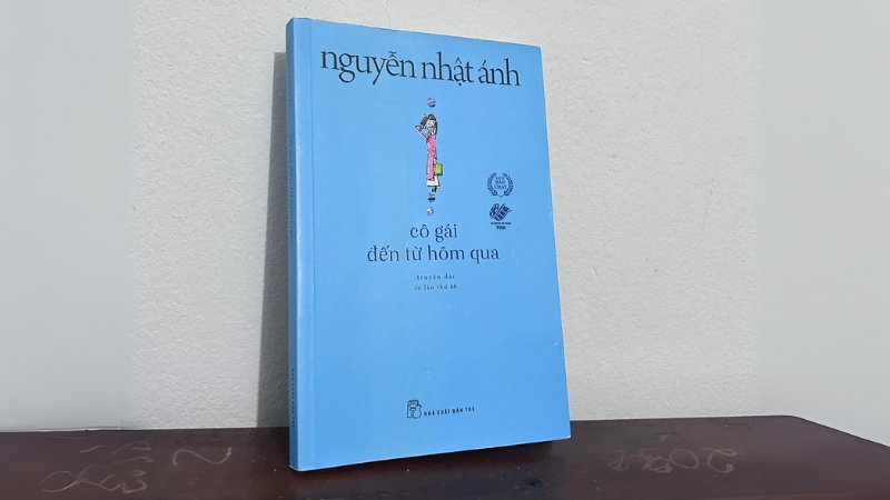 Giới thiệu tổng quan sách Cô gái đến từ hôm qua.