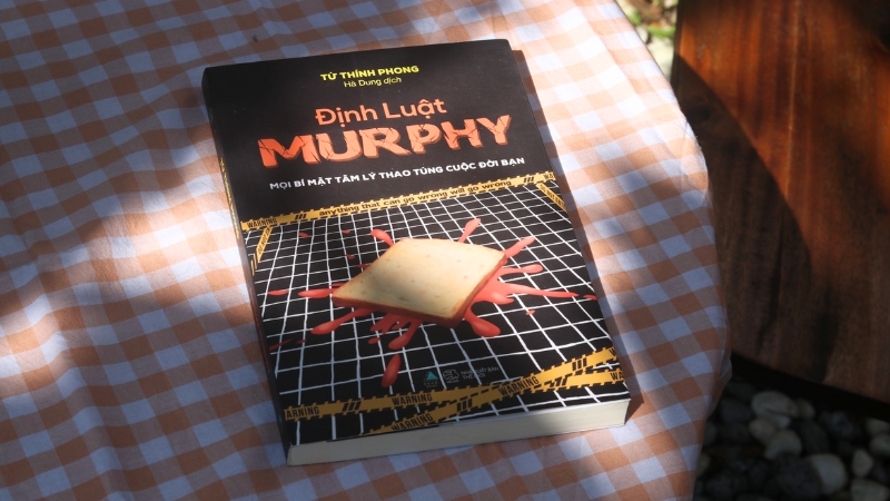 Review sách Định luật Murphy: Giải mã hơn 50 hiệu ứng tâm lý.