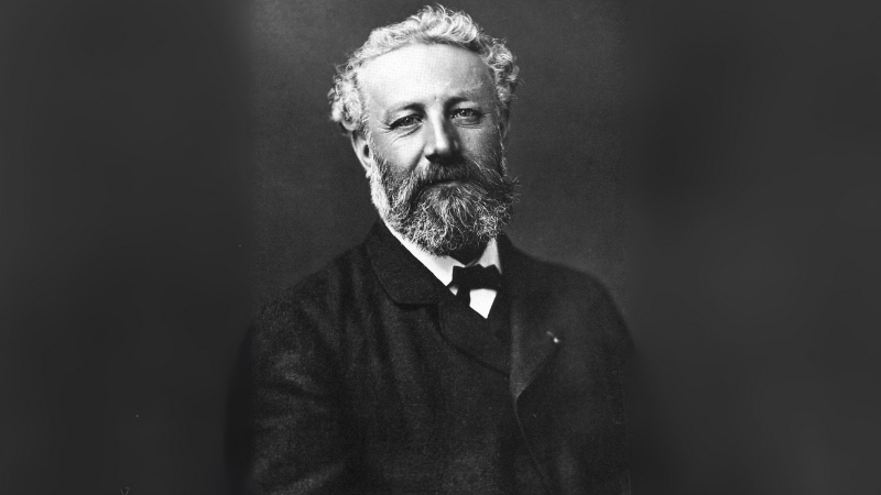 Tác giả Jules Verne, cha đẻ của dòng sách khoa học viễn tưởng.