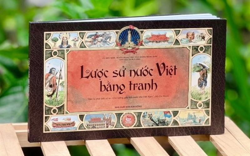 Lược sử nước Việt bằng tranh là lựa chọn tuyệt vời để bạn bè quốc tế khám phá lịch sử Việt Nam một cách sinh động