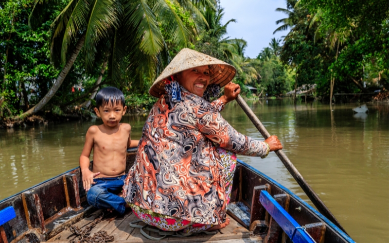 "Những Ngày Thơ Ấu" là một bài ca về tình mẫu tử