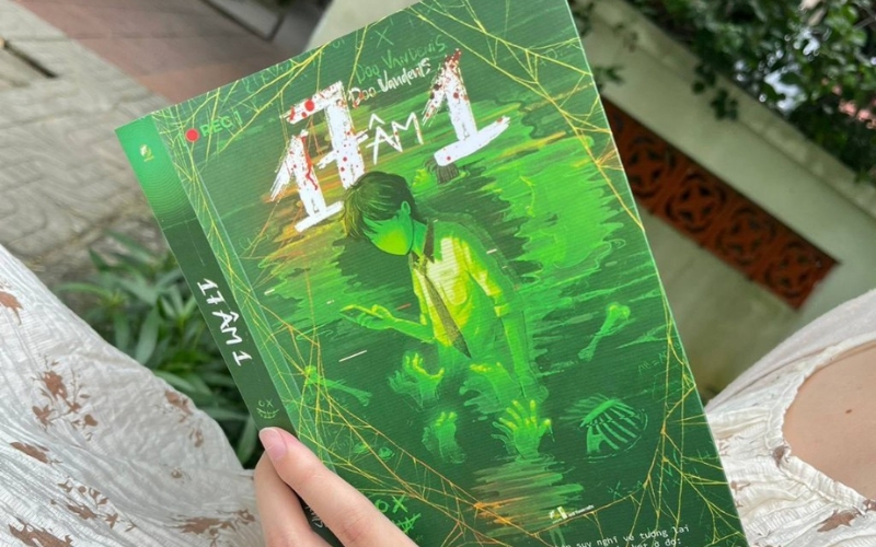 Sách 17 Âm 1 là hành trình bóc trần tội ác từ bên trong của các nhân vật