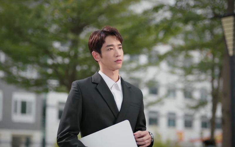 Dương Lam Hàng là nhà khoa học lý trí mang trái tim si tình