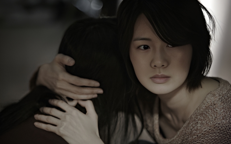Hanaoka Yasuko vừa là nạn nhân vừa là tội đồ với khát vọng hạnh phúc mong manh