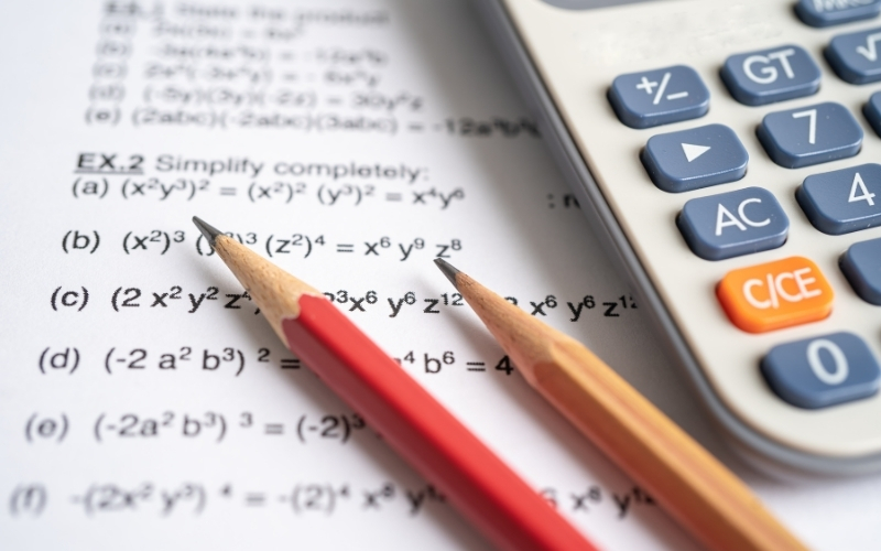 Sách tham khảo giúp tổng hợp, sắp xếp lại các bài học một cách logic, dễ hiểu