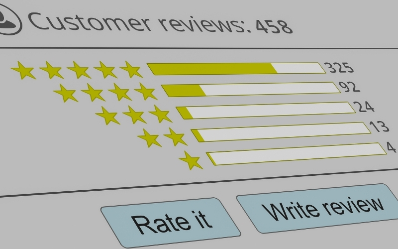 Đừng quên đọc các review, bình luận từ những người đã mua sách trước