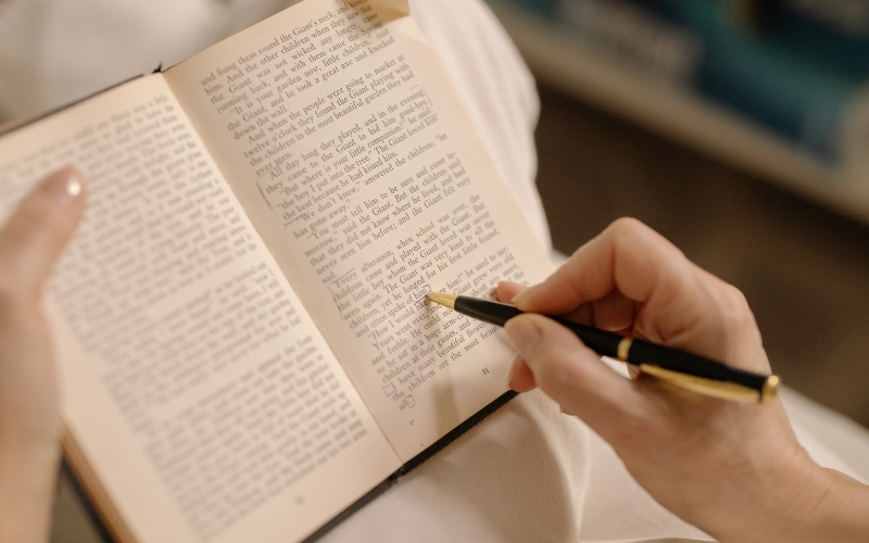 Đọc sách để giải trí và đọc để cải thiện hành văn của mình