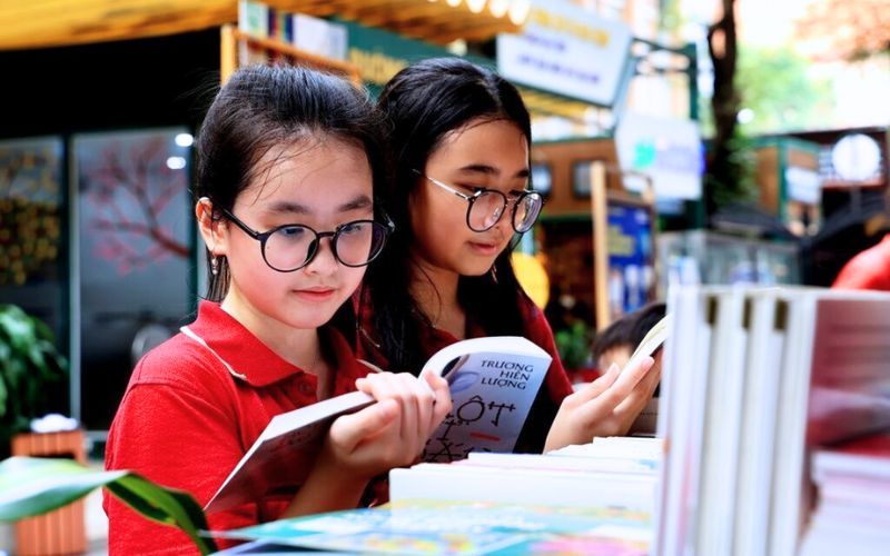 Đọc sách văn học Việt Nam giúp kết nối di sản, thấu hiểu tâm hồn dân tộc và nuôi dưỡng trí tuệ, cảm xúc