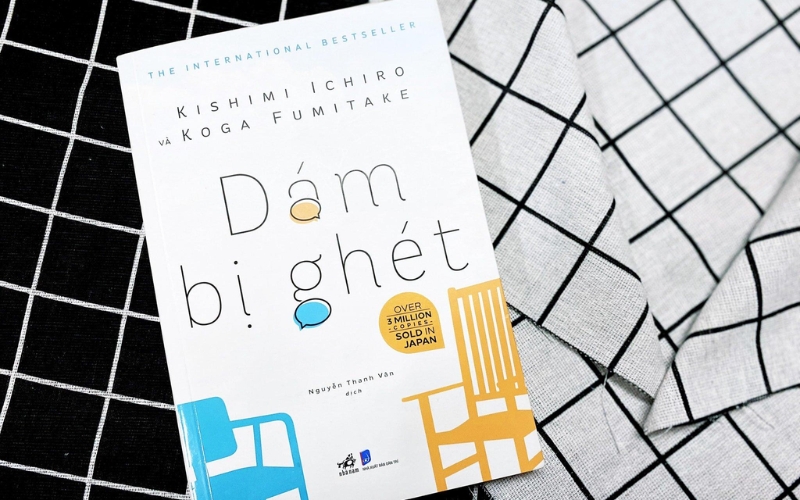 Dám bị ghét truyền tải tư tưởng Adler, giúp giải phóng bản thân khỏi gánh nặng tâm lý và tìm thấy tự do cá nhân