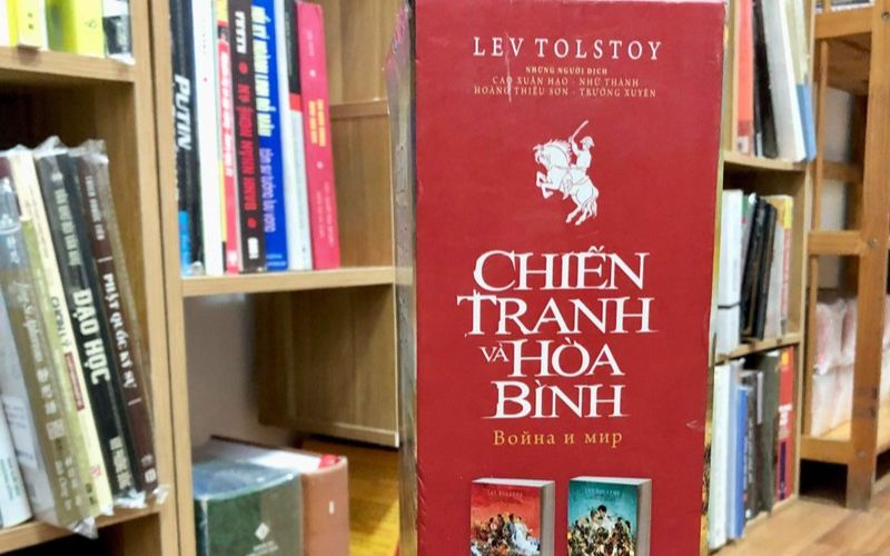 Chiến tranh và hòa bình là bộ sử thi vĩ đại của văn học Nga