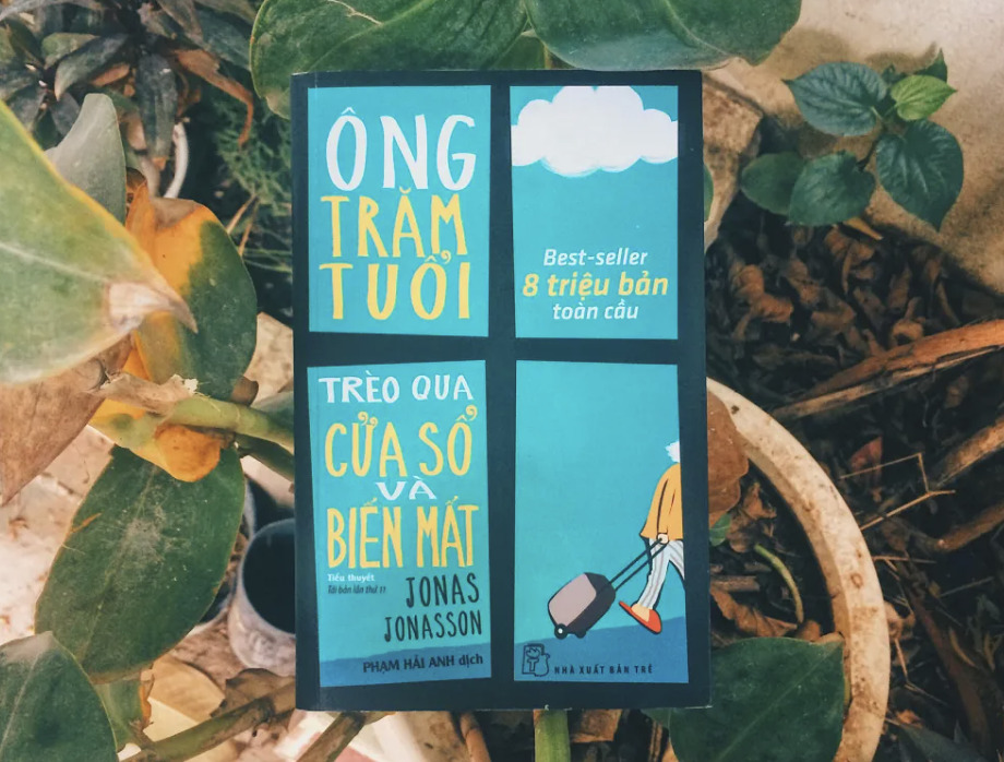 Sách Ông trăm tuổi trèo qua cửa sổ và biến mất