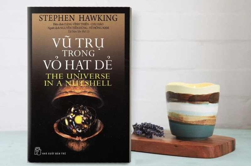 Sách Vũ trụ trong vỏ hạt dẻ