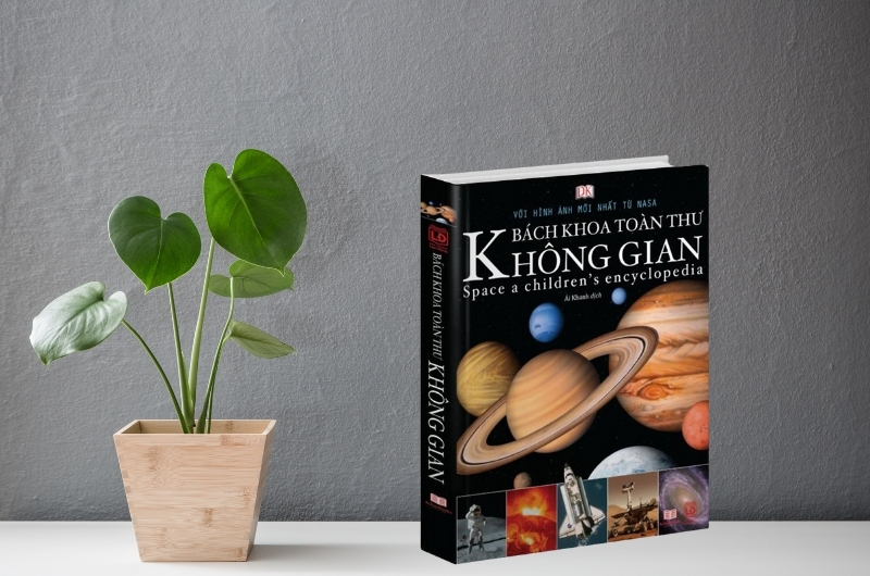 Sách Bách khoa toàn thư không gian