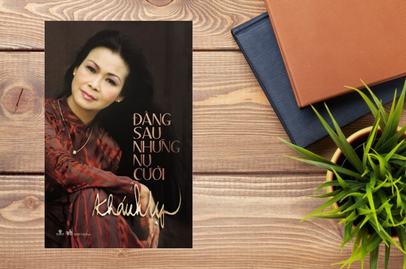 Sách Đằng Sau Những Nụ Cười