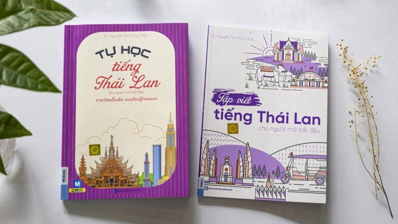 Một cuốn sách tốt không chỉ dạy bạn từ vựng, mà còn phải là một tấm bản đồ chỉ dẫn rõ ràng