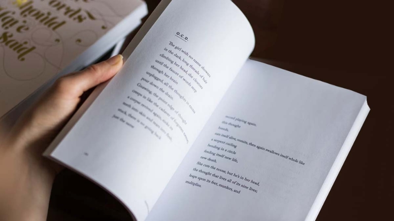 Bạn nên cố gắng đọc và hiểu phần tiếng Anh trước