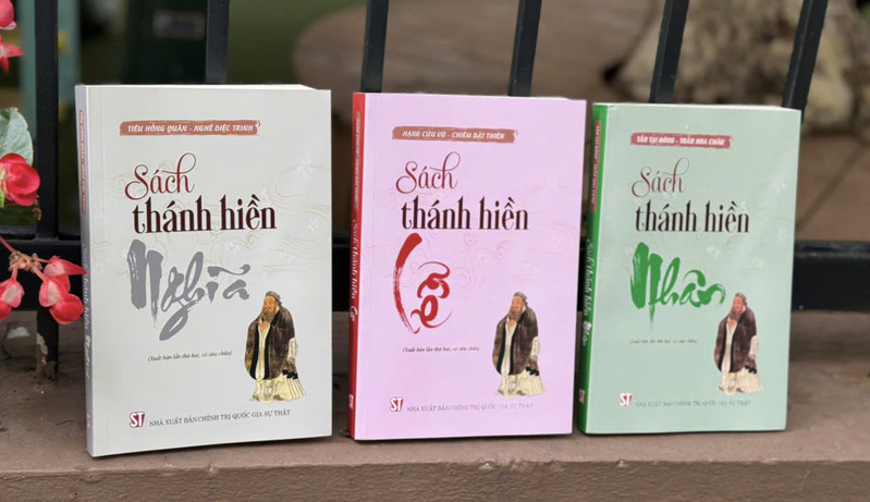 Bộ sách thánh hiền với các phẩm chất cốt lõi
