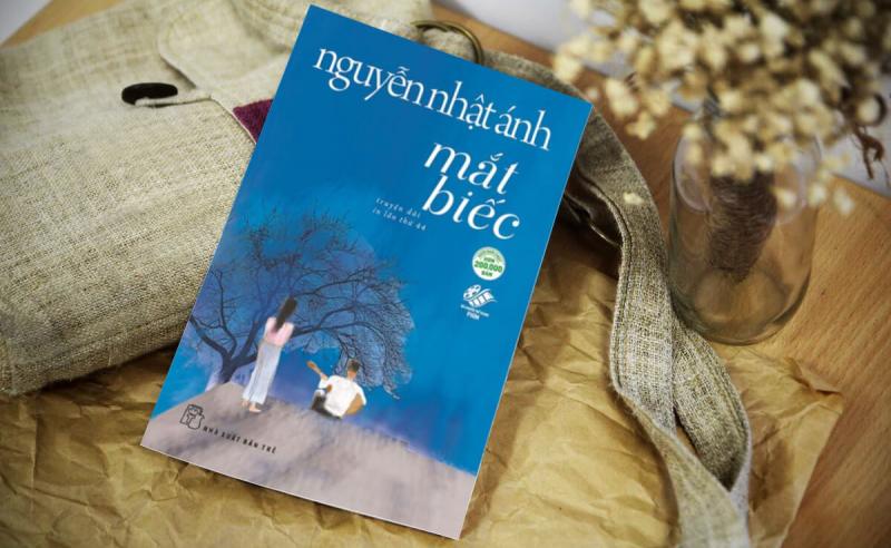Sách Mắt biếc