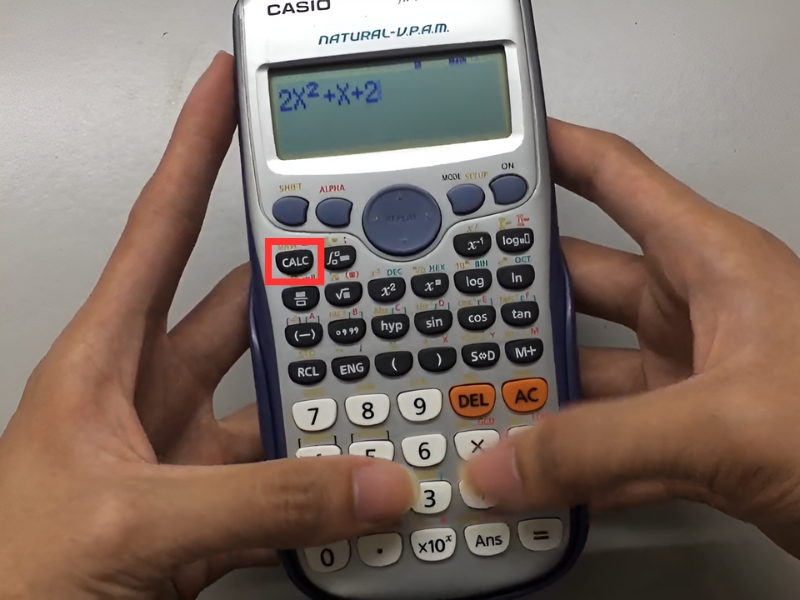 Tìm giá trị của biểu thức nhanh chóng với phím CALC