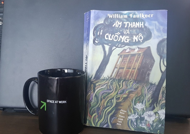 Sách Âm Thanh và Cuồng Nộ thuộc thể loại tiểu thuyết dòng ý thức