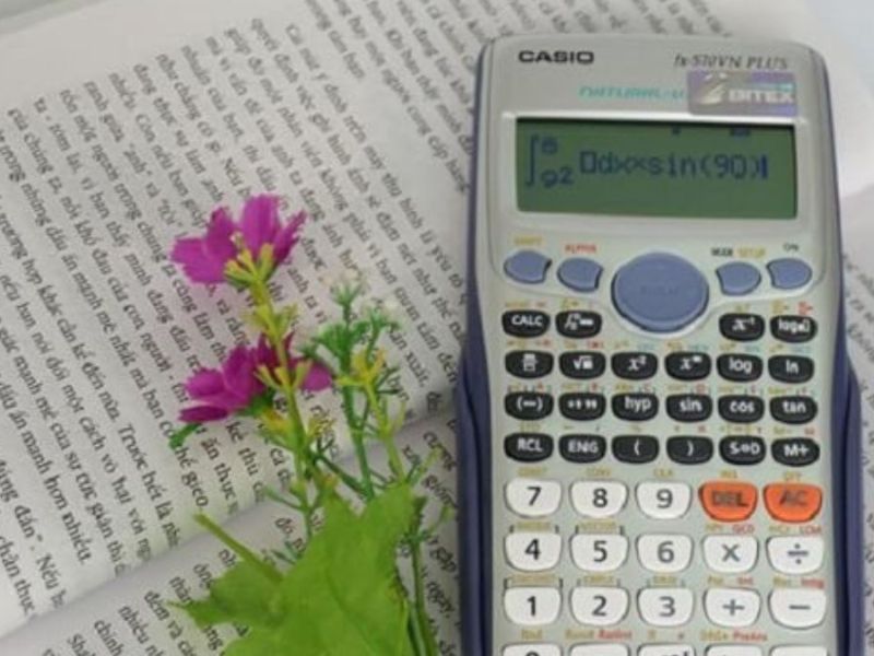 Tắt máy tính cầm tay đúng cách giúp bảo vệ vi mạch và pin hiệu quả