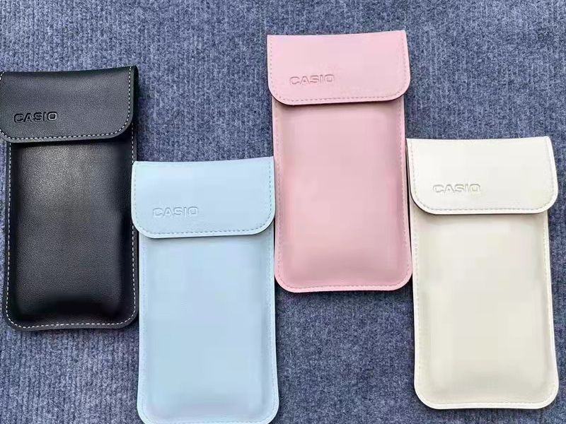 Sử dụng bao da để bảo vệ máy tính luôn mới