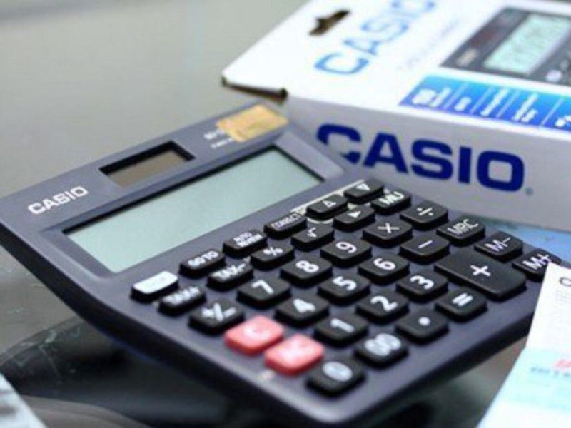 Máy tính bỏ túi cơ bản tập trung vào các phép cộng, trừ, nhân, chia