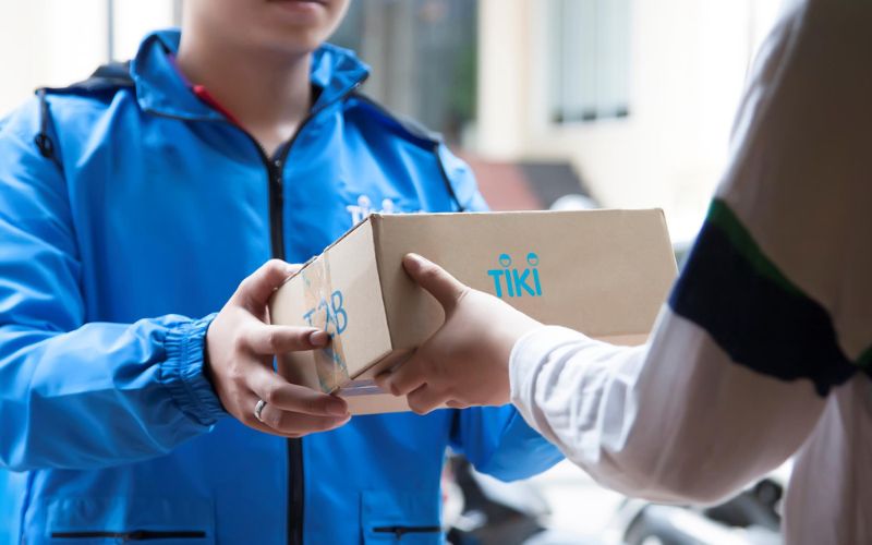 Mua sách công nghệ chính hãng tại Tiki để tận hưởng dịch vụ khách hàng chuyên nghiệp