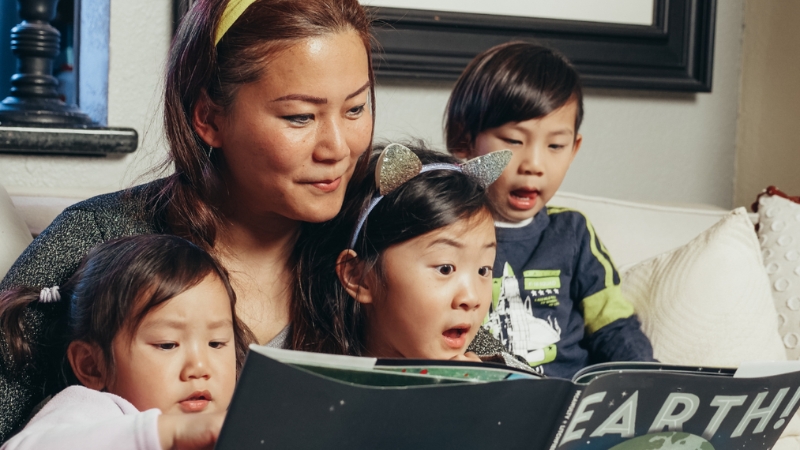 Nguyên nhân giai đoạn 3 tuổi là thời điểm vàng để đọc sách cùng con