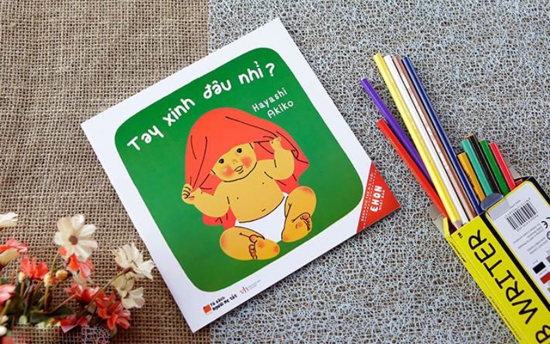 Hình ảnh minh họa trong sách đơn giản, hài hước