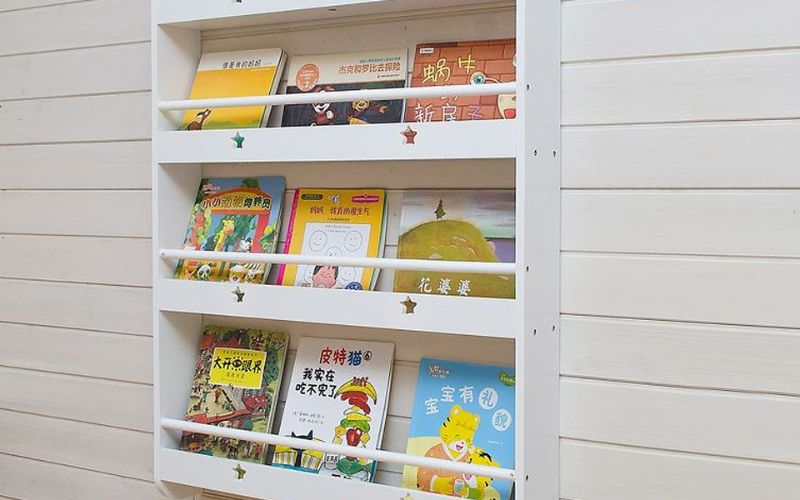 Chọn mua sách chính hãng với giá tốt tại Tiki